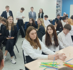Встреча старшеклассников с преподавателями и студентами Петербургского государственного университета путей сообщения Императора Александра I прошла 20 марта в МБОУ СОШ №4 г. Тосно.