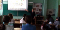 «В начале жизни школу помню я» - познавательную беседу, посвящённую Всероссийскому дню лицеиста, для учеников 7 класса Войскоровской школы провела заведующая сельской библиотекой Н.К. Васильева. - Межпоселенческая ЦБС